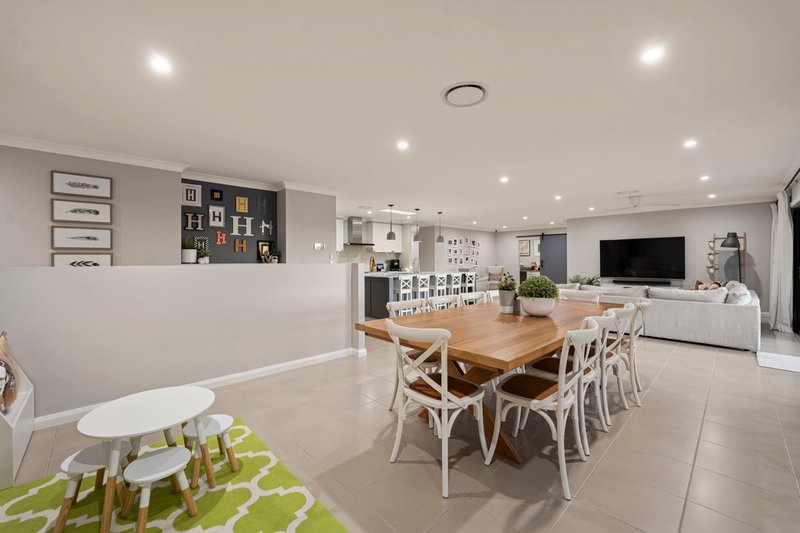 Photo - 72 Facer Road, Burpengary QLD 4505 - Image 9