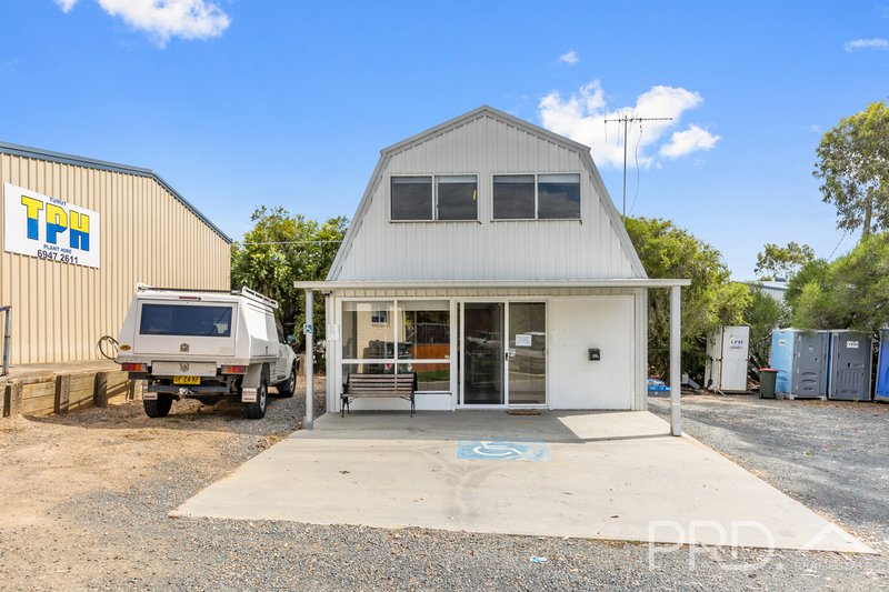 Photo - 72 Fairway Drive, Tumut NSW 2720 - Image