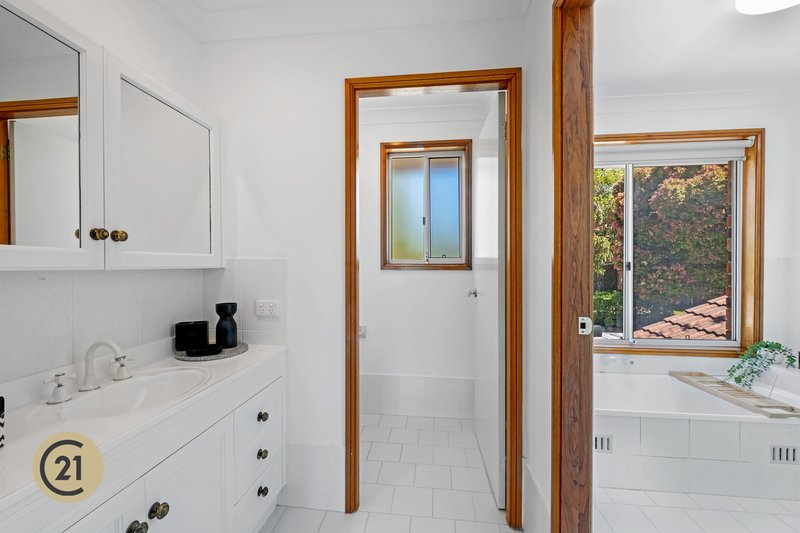 Photo - 72 Fallon Drive, Dural NSW 2158 - Image 12