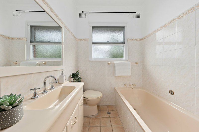 Photo - 72 Fitzroy Street, Burwood NSW 2134 - Image 6