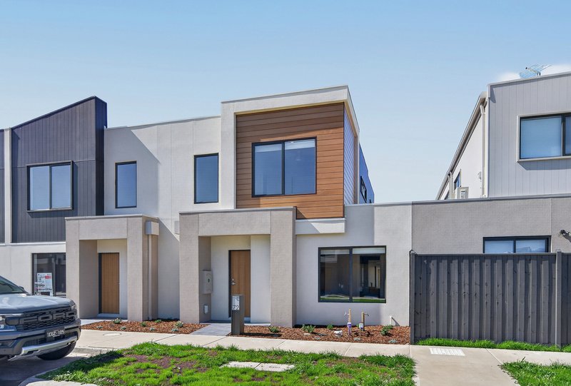 Photo - 72 Flaxlilly Crescent, Officer VIC 3809 - Image 2