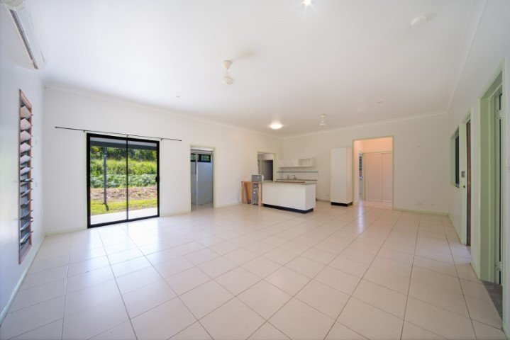 Photo - 72 Galbraith Park Drive, Cannon Valley QLD 4800 - Image 3