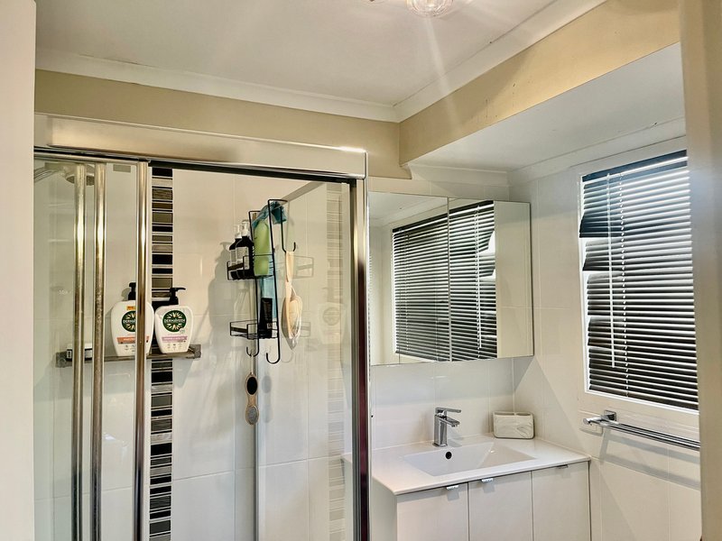 Photo - 72 Gertrude Mcleod Crescent, Middle Park QLD 4074 - Image 7