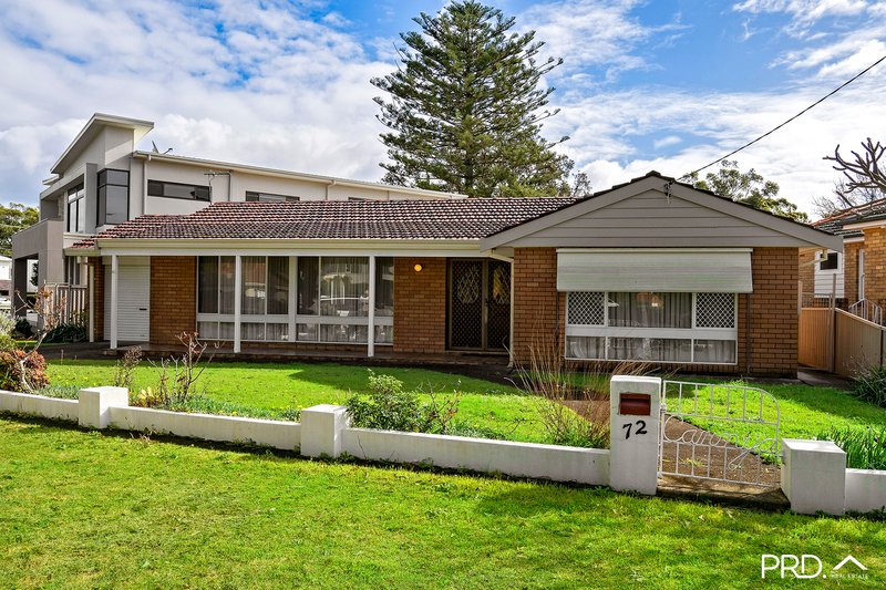 72 Gnarbo Avenue, Carss Park NSW 2221