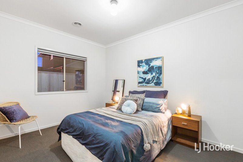 Photo - 72 Gramercy Boulevard, Point Cook VIC 3030 - Image 10