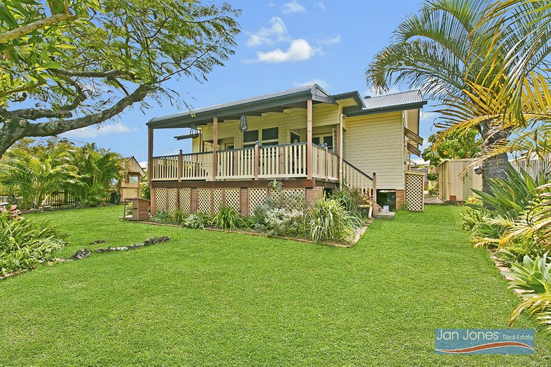 72 Hill Pde , Clontarf QLD 4019