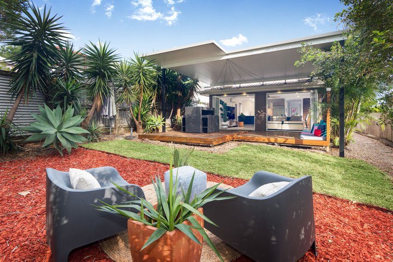 72 Holland Road, Holland Park QLD 4121