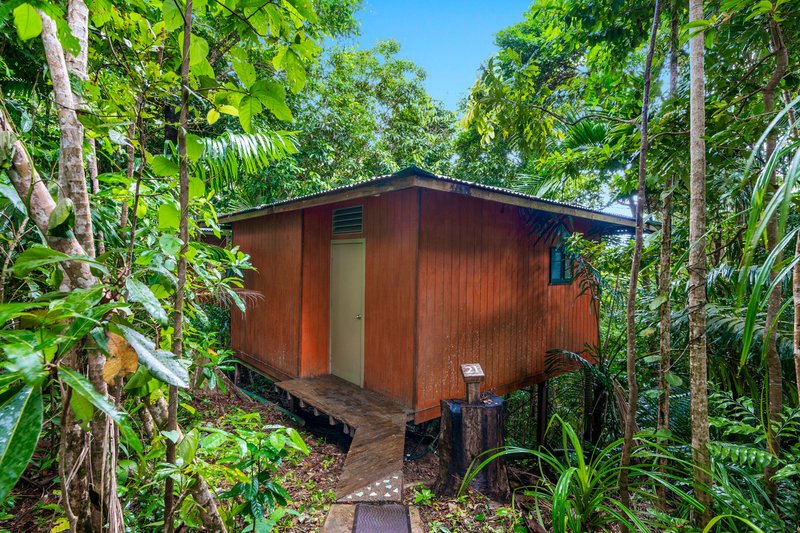 Photo - 72 Holt Road, Garners Beach QLD 4852 - Image 12