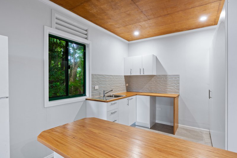 Photo - 72 Holt Road, Garners Beach QLD 4852 - Image 19