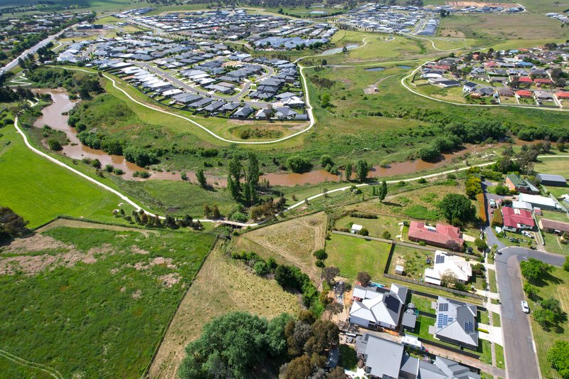 Photo - 72 Hoskins Street, Goulburn NSW 2580 - Image 2