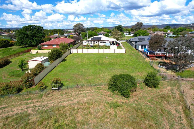 Photo - 72 Hoskins Street, Goulburn NSW 2580 - Image 3