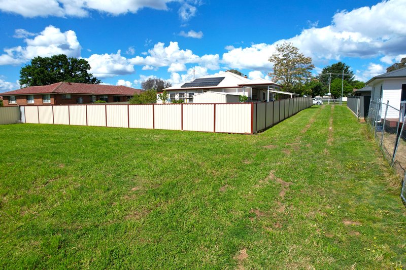 Photo - 72 Hoskins Street, Goulburn NSW 2580 - Image 5