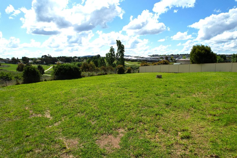 Photo - 72 Hoskins Street, Goulburn NSW 2580 - Image 6