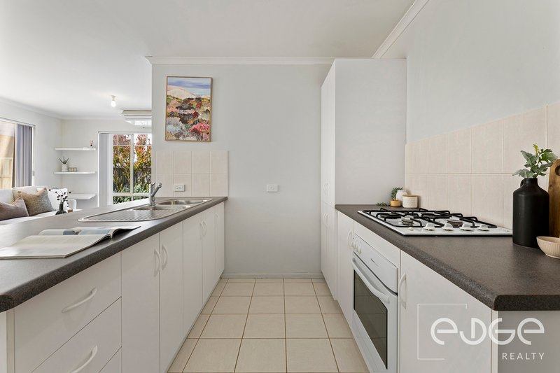 Photo - 72 Hunter Crescent, Salisbury North SA 5108 - Image 6