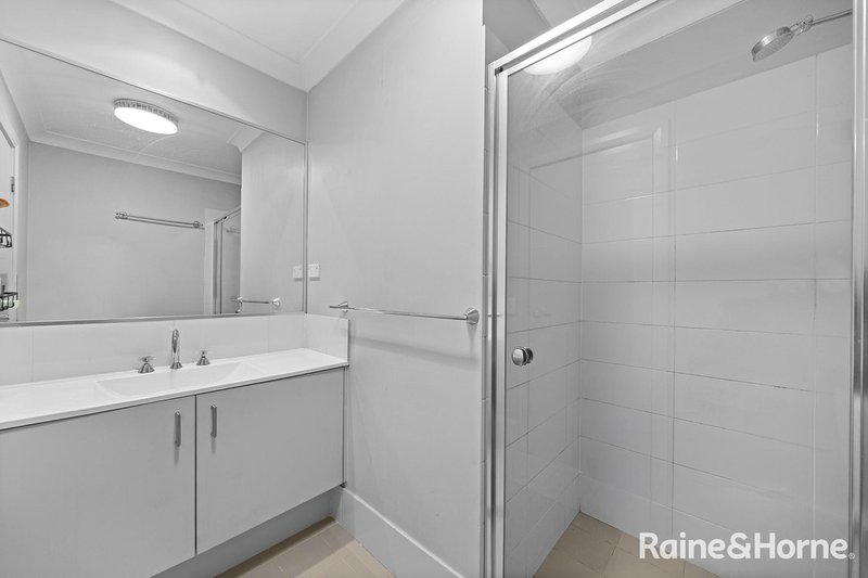 Photo - 72 Kippax Avenue, Leumeah NSW 2560 - Image 12