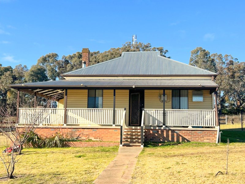 72 Lachlan Street, Young NSW 2594