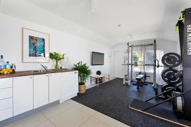 Photo - 72 Lagoon Street, Narrabeen NSW 2101 - Image 15