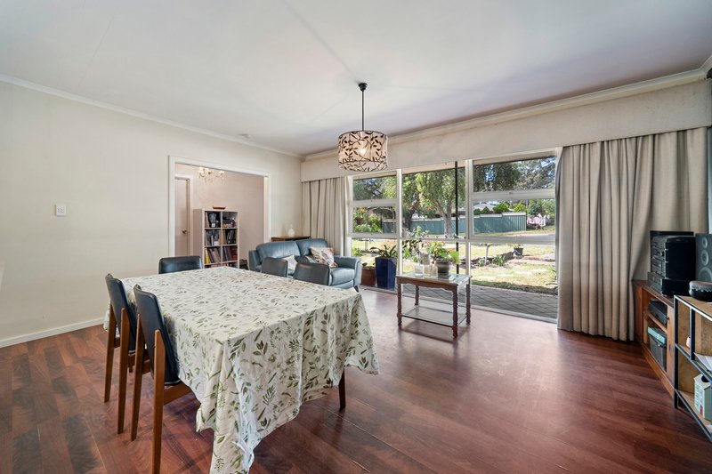 Photo - 72 Littler Drive, Fairview Park SA 5126 - Image 8