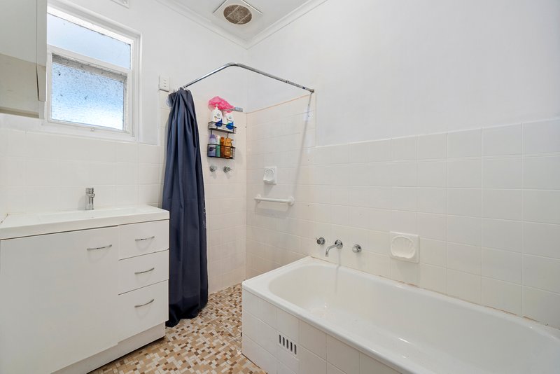 Photo - 72 Littler Drive, Fairview Park SA 5126 - Image 11