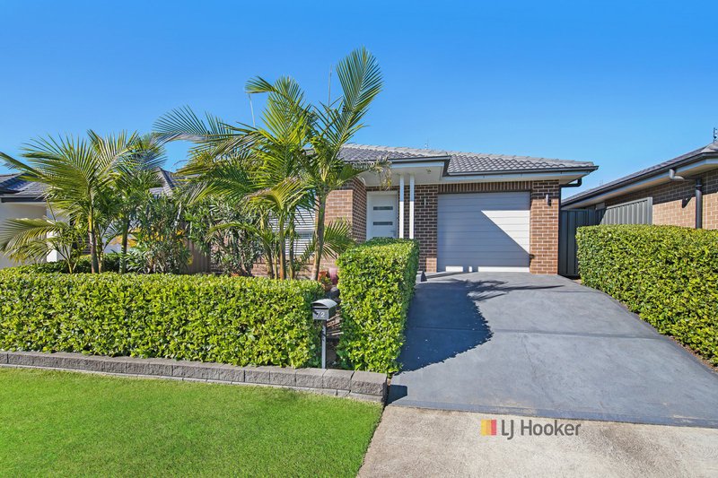 Photo - 72 Loretto Way, Hamlyn Terrace NSW 2259 - Image 1