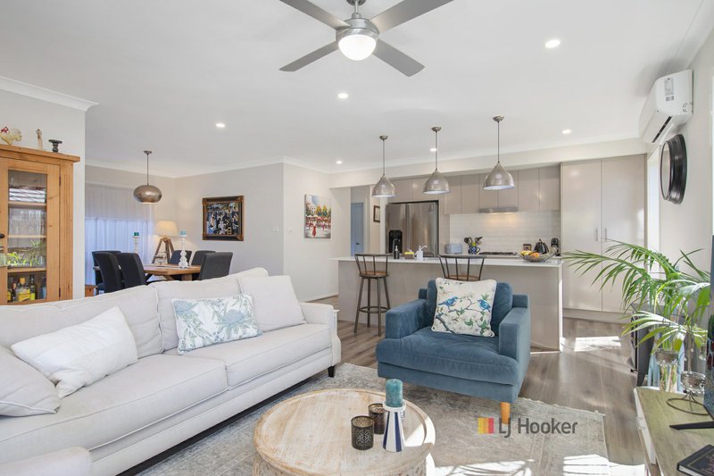 Photo - 72 Loretto Way, Hamlyn Terrace NSW 2259 - Image 6
