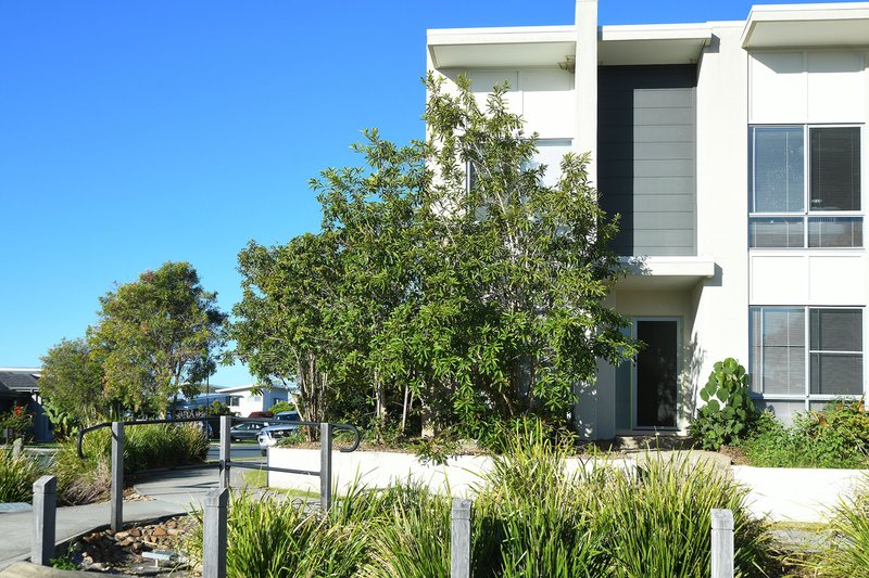 Photo - 72 Mansell Street, Meridan Plains QLD 4551 - Image 1