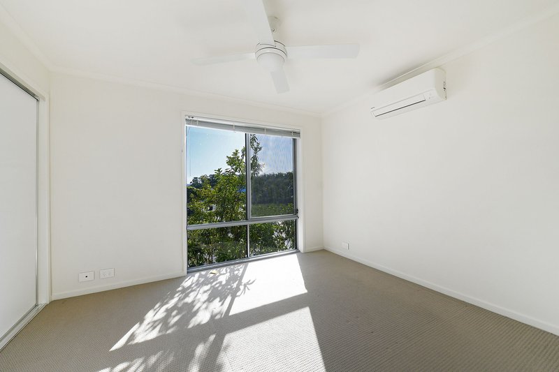 Photo - 72 Mansell Street, Meridan Plains QLD 4551 - Image 3