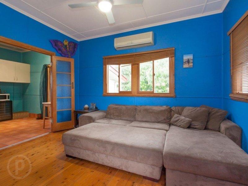 Photo - 72 Meymot Street, Banyo QLD 4014 - Image 3