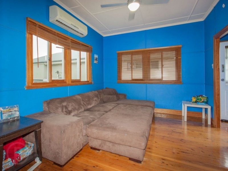 Photo - 72 Meymot Street, Banyo QLD 4014 - Image 4