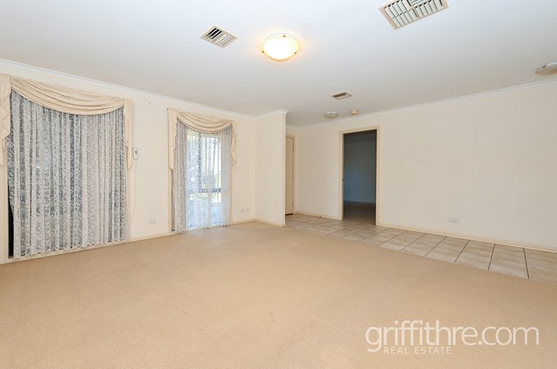 Photo - 72 Murrumbidgee Avenue, Griffith NSW 2680 - Image 4