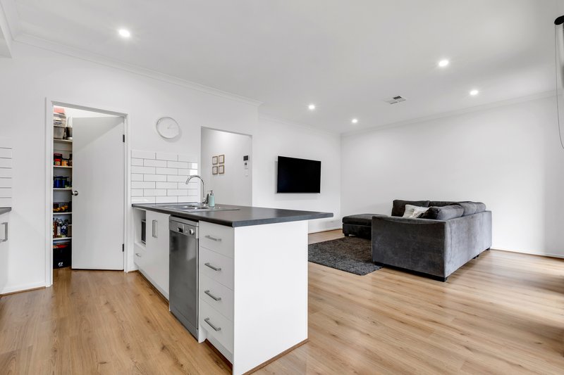Photo - 72 Newton Boulevard, Munno Para SA 5115 - Image 10