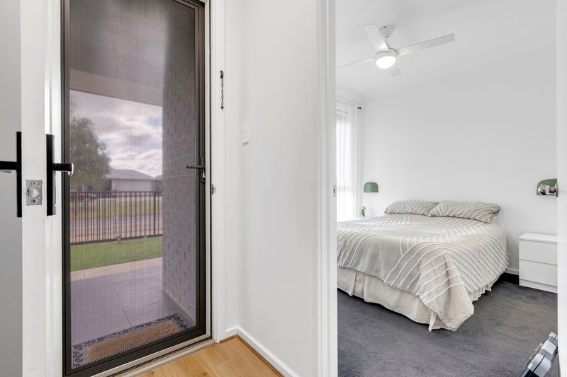 Photo - 72 Newton Boulevard, Munno Para SA 5115 - Image 12