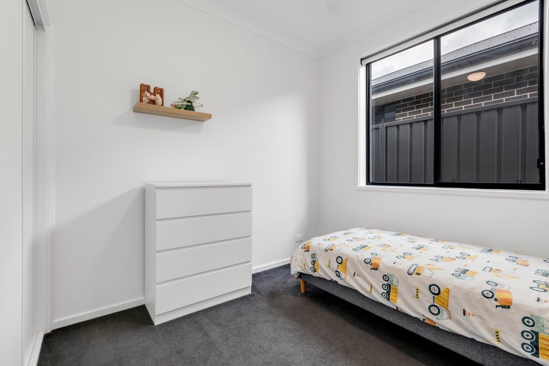 Photo - 72 Newton Boulevard, Munno Para SA 5115 - Image 15