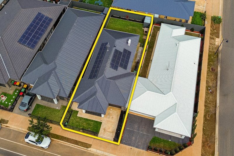 Photo - 72 Newton Boulevard, Munno Para SA 5115 - Image 25