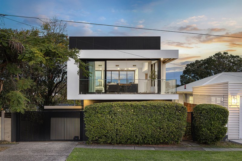 Photo - 72 Oateson Skyline Drive, Seven Hills QLD 4170 - Image 1