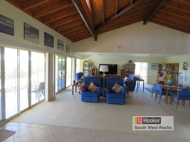 Photo - 72 Ocean Street, South West Rocks NSW 2431 - Image 2