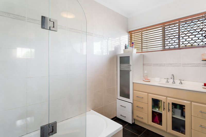 Photo - 72 Osborne Terrace, Deception Bay QLD 4508 - Image 10