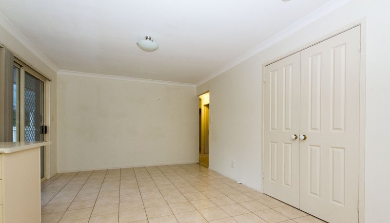Photo - 72 Pacific Pines Boulevard, Pacific Pines QLD 4211 - Image 5