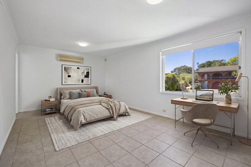 Photo - 72 Perry Drive, Chapman ACT 2611 - Image 8