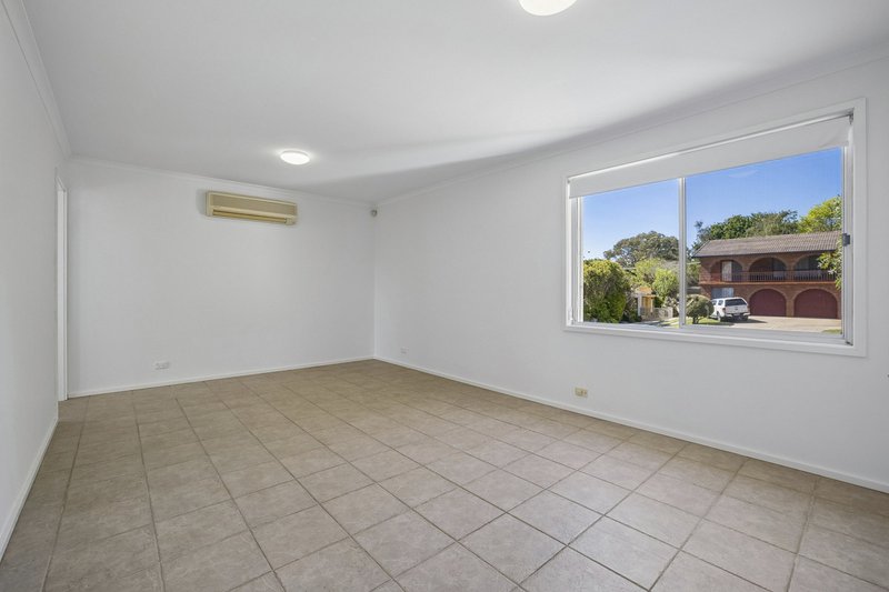 Photo - 72 Perry Drive, Chapman ACT 2611 - Image 10