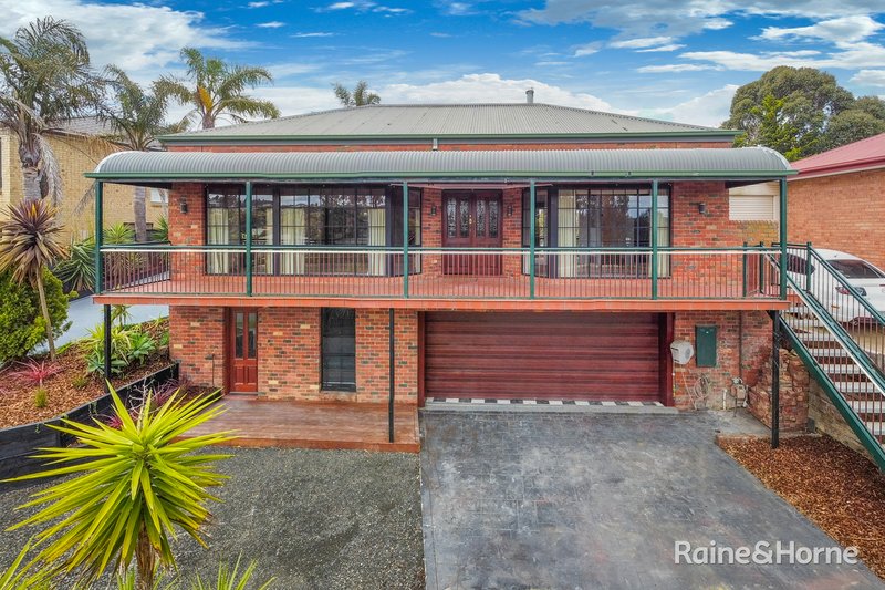 72 Phillip Drive, Sunbury VIC 3429