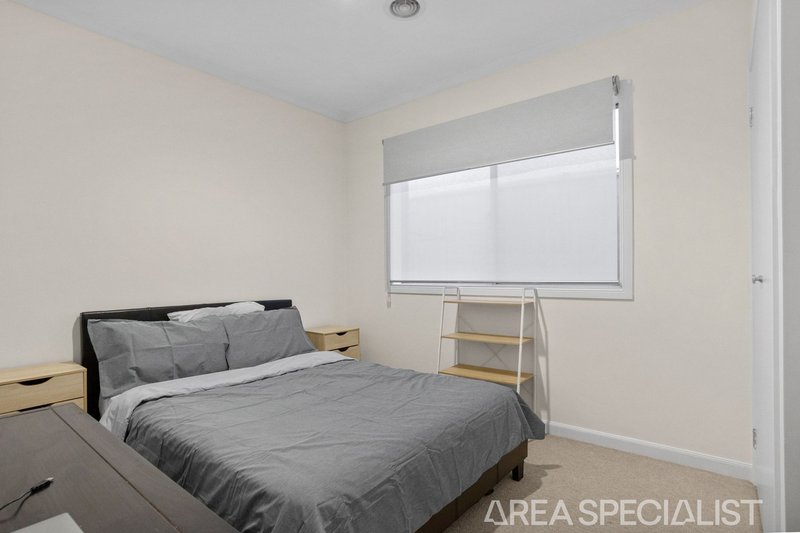 Photo - 72 Pindara Boulevard, Langwarrin VIC 3910 - Image 14