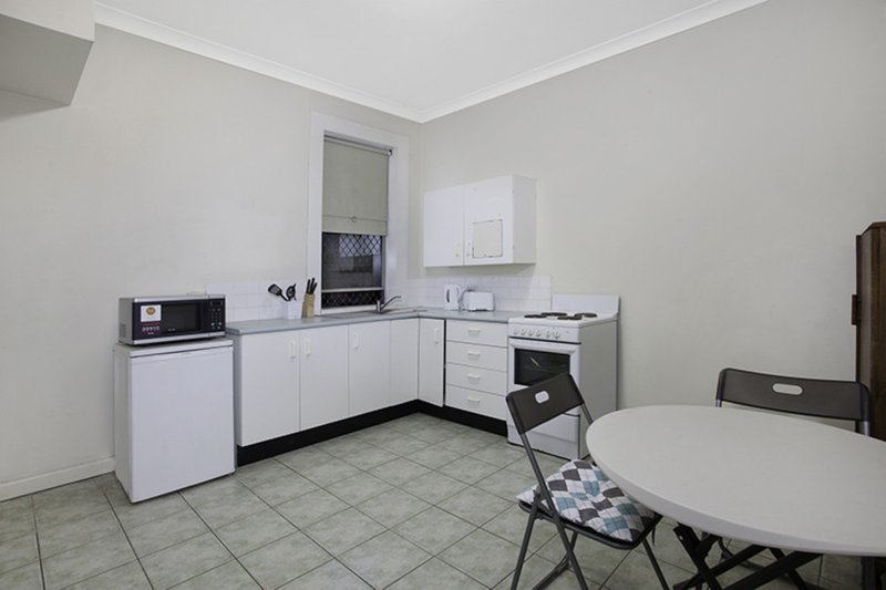 Photo - 72 Pittwater Road, Manly NSW 2095 - Image 4