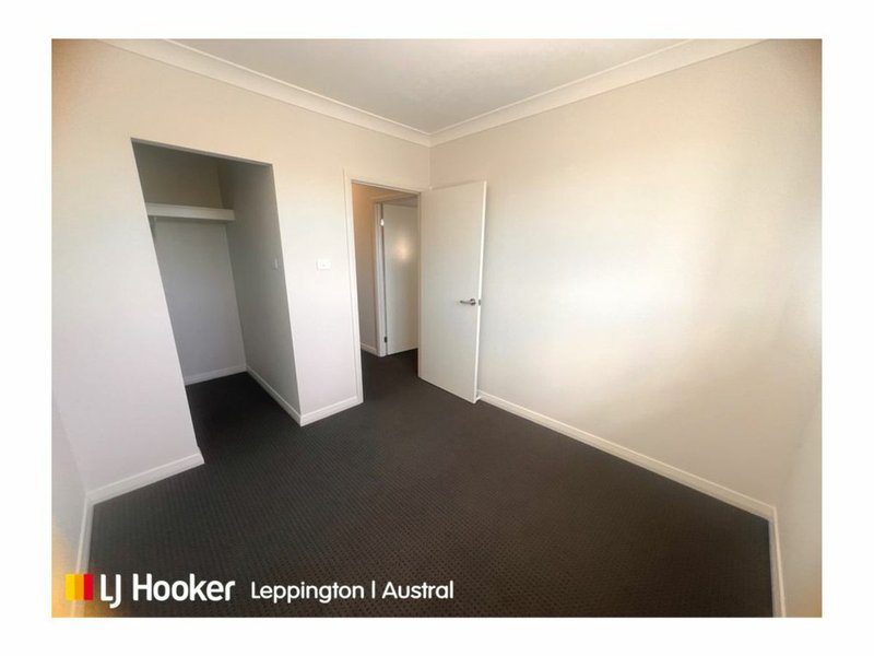 Photo - 72 Podium Way, Oran Park NSW 2570 - Image 10