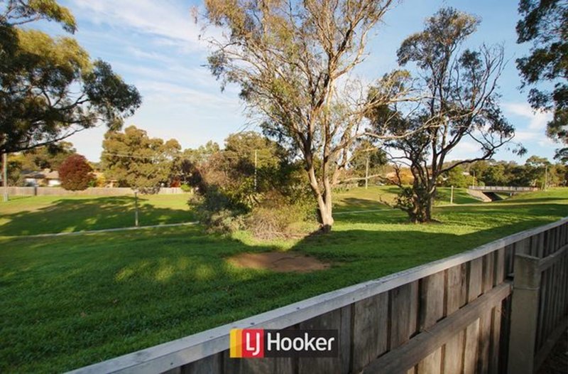 Photo - 72 Redfern Street, Cook ACT 2614 - Image 17