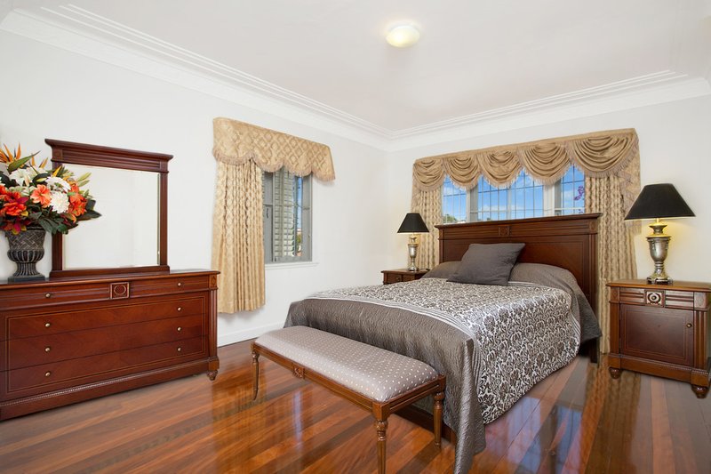 Photo - 72 Ridge Street, Greenslopes QLD 4120 - Image 2