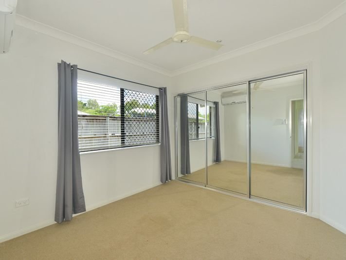 Photo - 72 Roberts Drive, Trinity Beach QLD 4879 - Image 9