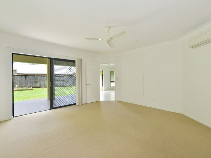 Photo - 72 Roberts Drive, Trinity Beach QLD 4879 - Image 11