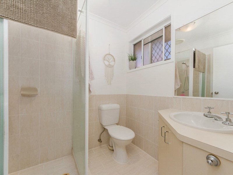 Photo - 72 Ron Penhaligon Way, Robina QLD 4226 - Image 13