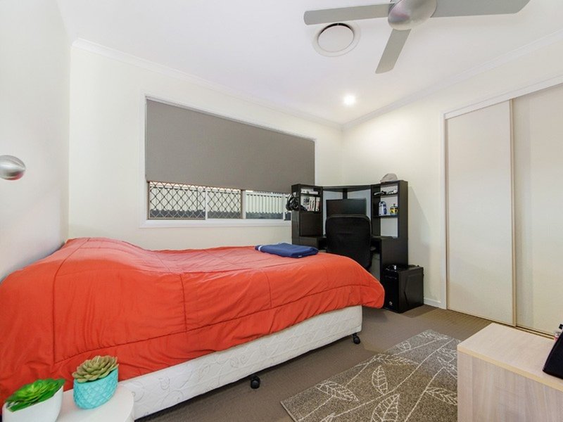 Photo - 72 Ron Penhaligon Way, Robina QLD 4226 - Image 15